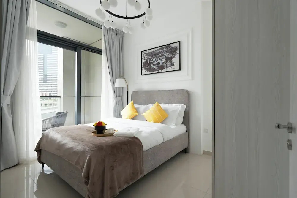 KeyRock - Modern 1BR in Zada with Pool