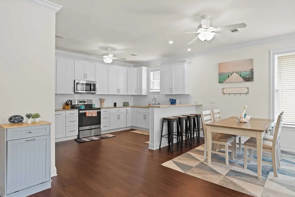 Family-friendly, Close to Beach & Game Room Windswept by Avantstay