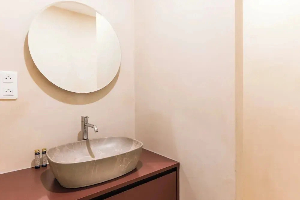 Newly Renovated Loft Bastille