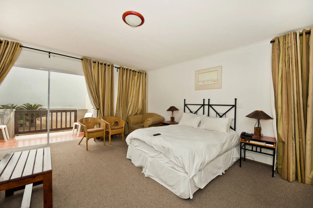 Long Beach Lodge