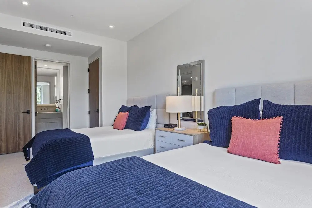 One Empire Pass Lodge at Deer Valley Resort - Two Bedroom Residence #105 2 Condo