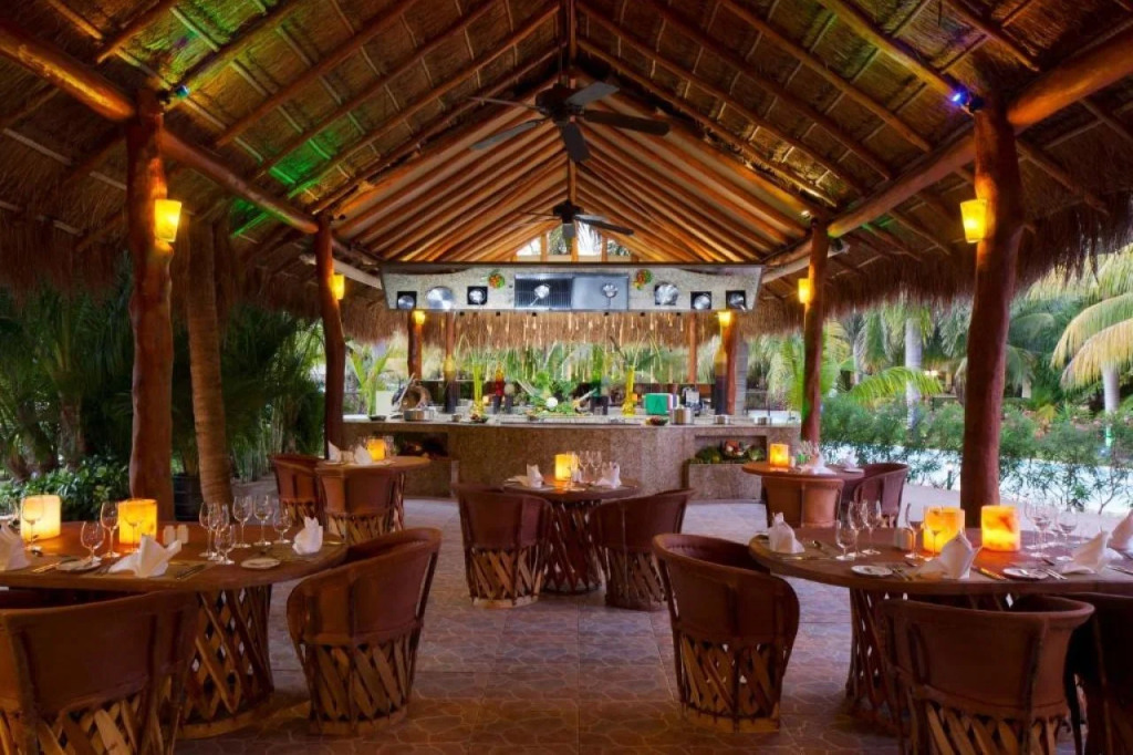 El Dorado Casitas Royale 
