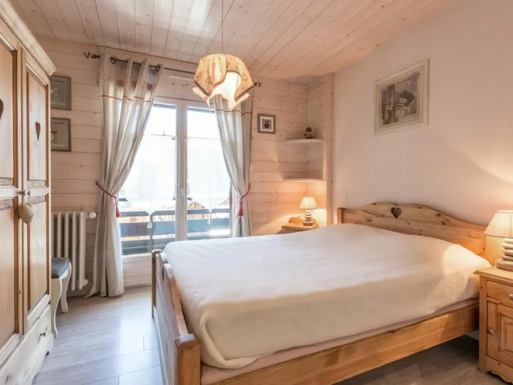 Appartement cosy proche commerce, centre station, garage inclus, animaux admis - FR-1-304-93