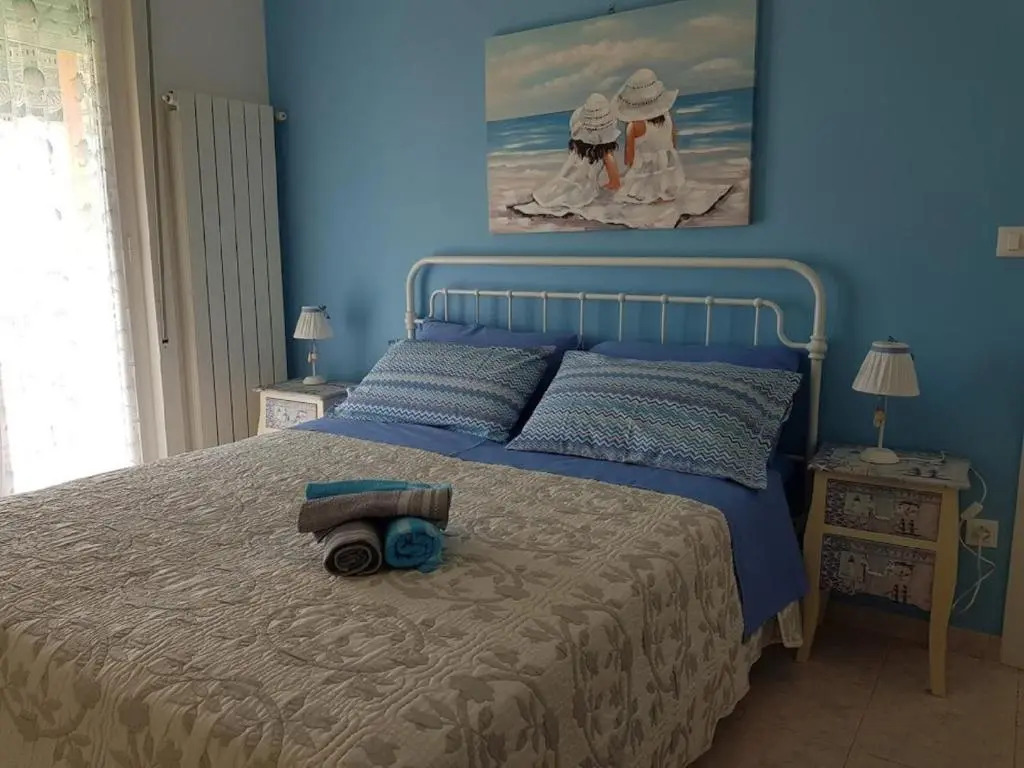 Very cosy house with fabulous sea view!