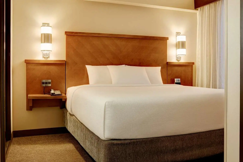 Hyatt Place Orlando Airport