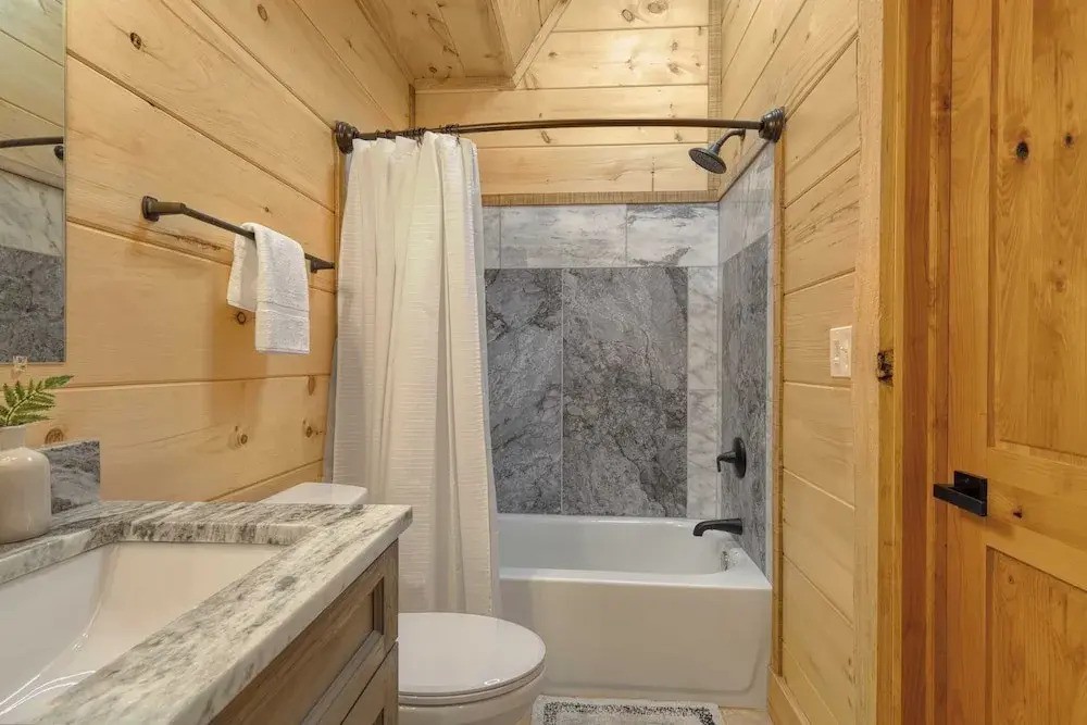 Birch Lodge by Avantstay Indoor Pool, Theater, Game Room & Stunning Views!