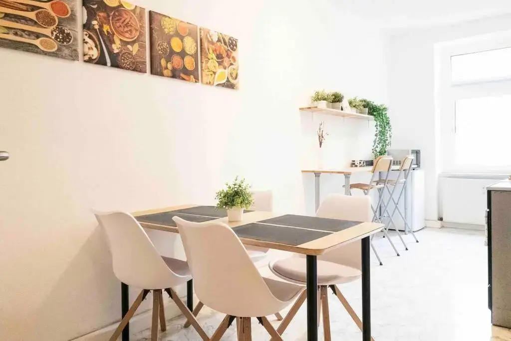 Top moderne Wohnung in Leipziger Altbau - Netflix inklusive