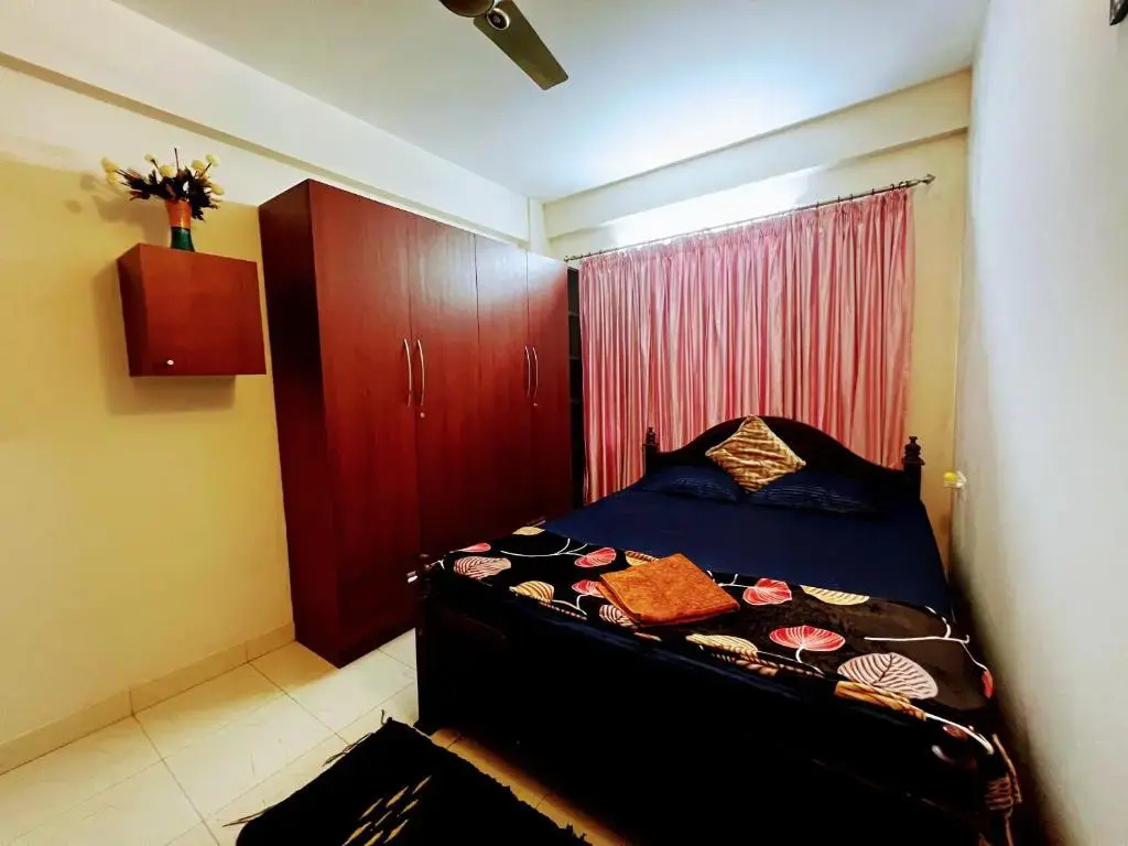 Delightful 2BHK with private veranda in the city.