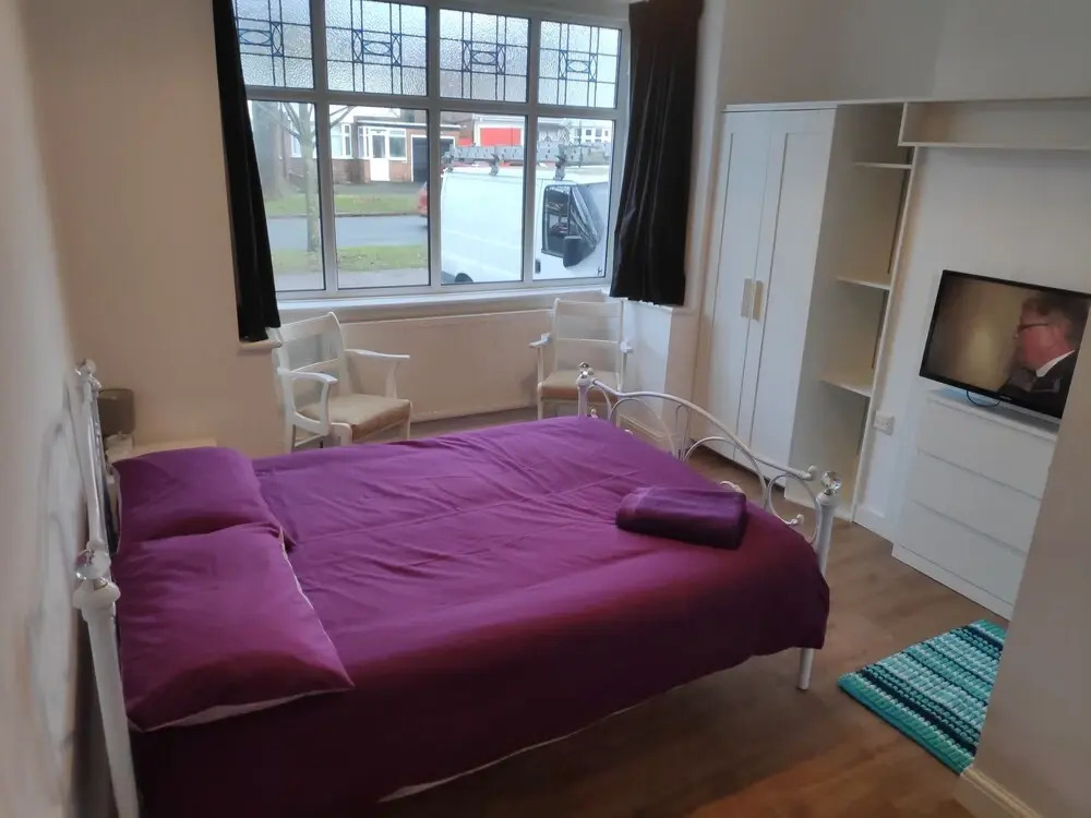 Dbl Rooms, Ensuite available, WiFi & Netflix Bham