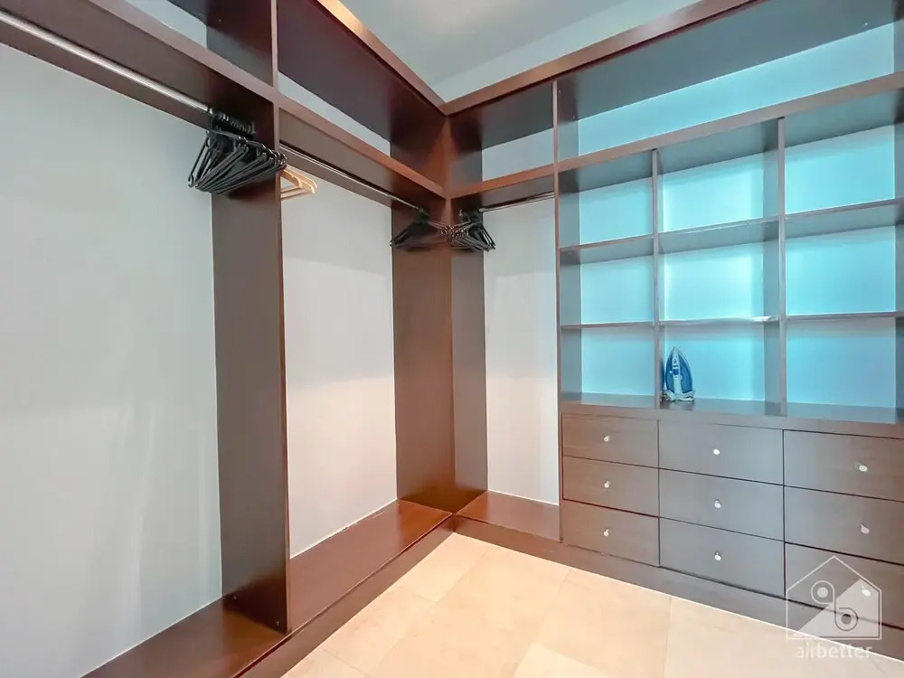 Seaview Penthouse with Private Gym & Outdoor Pool
