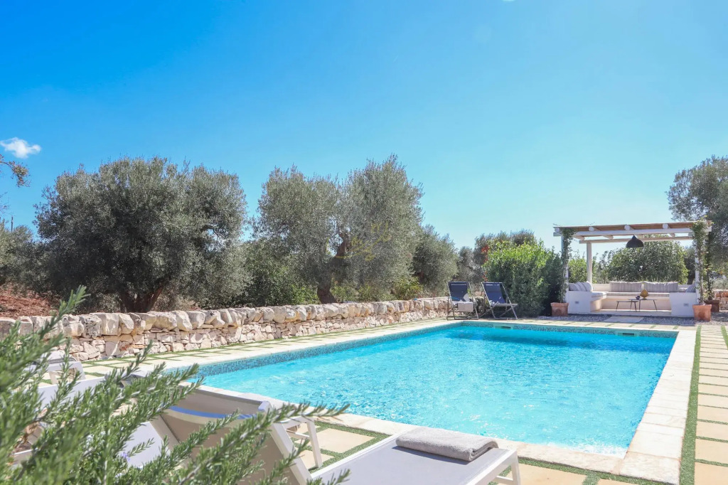 TD Trulli Locobello Stylish Cozy Trulli w Pool