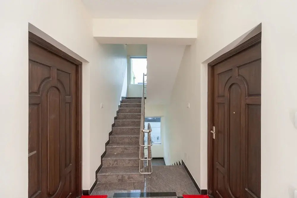 OYO Flagship 24641 Tulip Residence