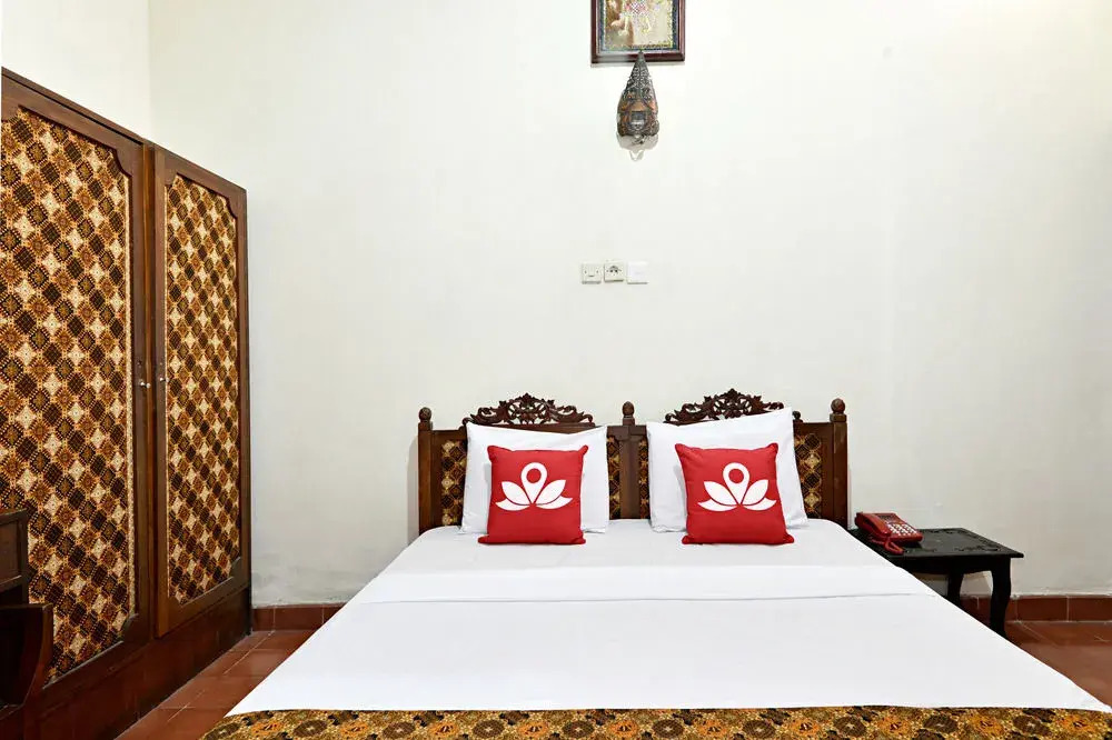 ZEN Rooms Pasar Kembang 1