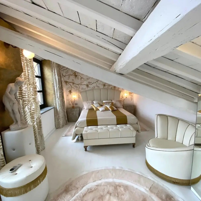 La Palazzina Santa Dorotea Splendid Rome Townhouse With Courtyard Garden