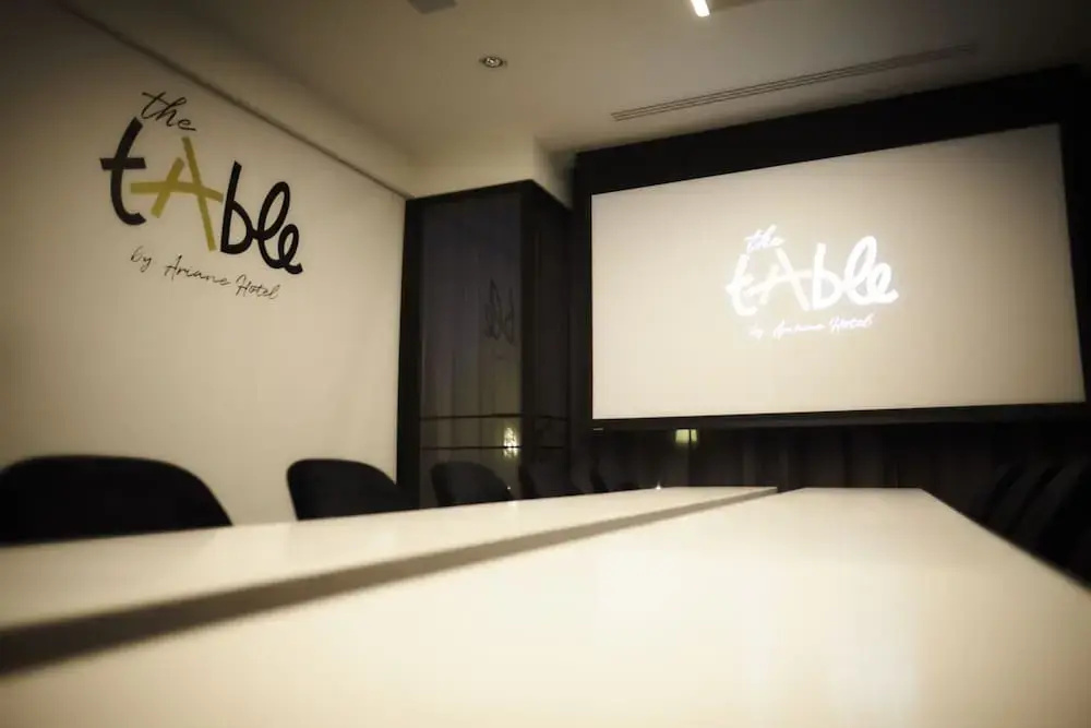 Ariane Hotel