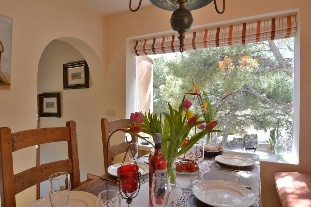 Villa with incredible sea views and pool Up To 7