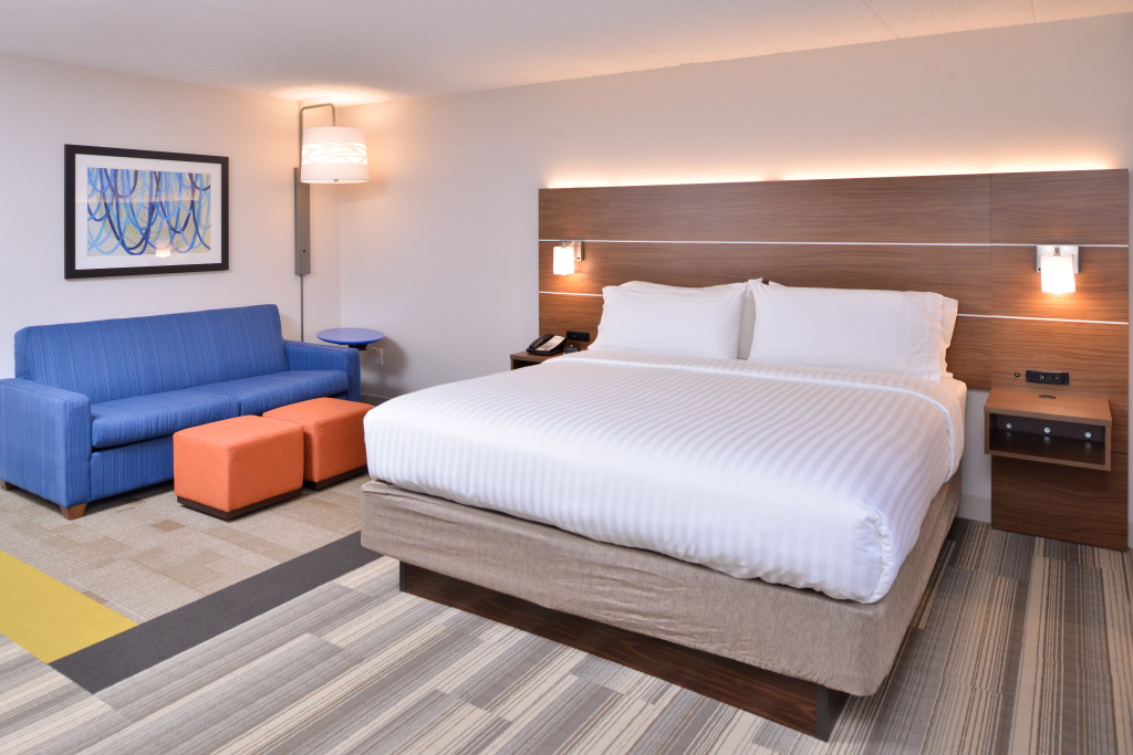Holiday Inn Express & Suites Indianapolis Dtn-Conv Ctr Area by IHG