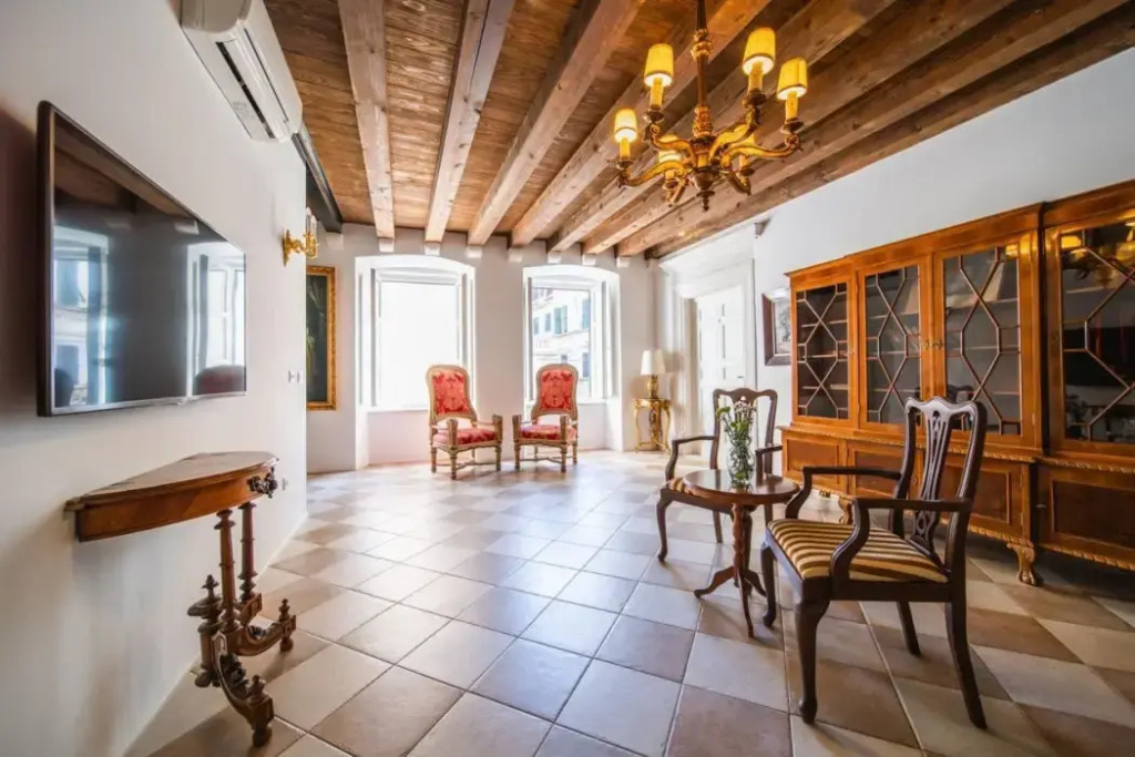 SUNce Palace Apartments with free offsite parking