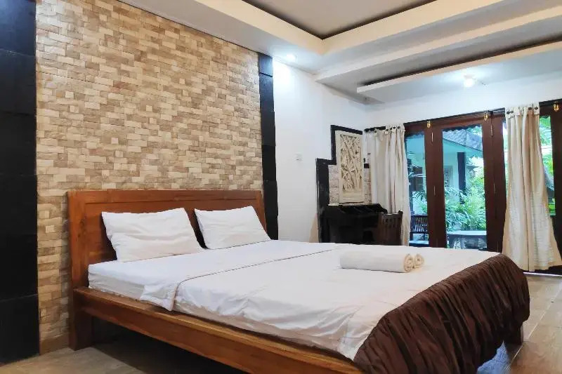 OYO 90167 Kubu Gdk Pertiwi