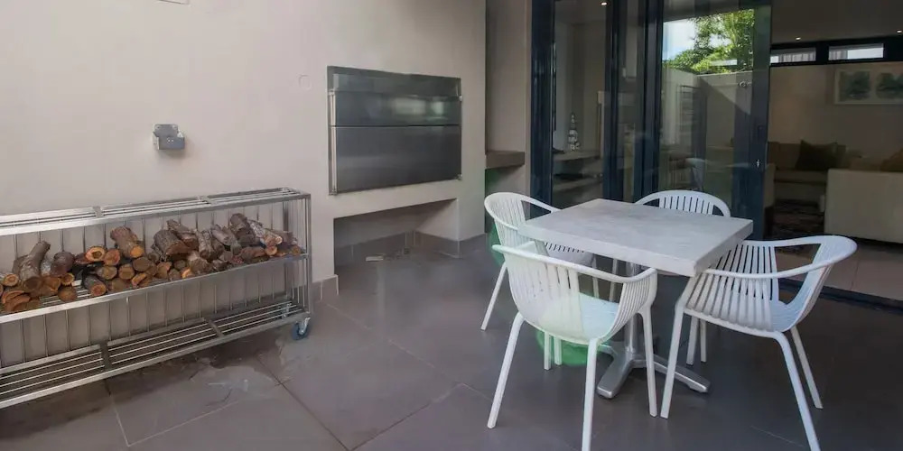 Le Paradis Penthouse Apartment