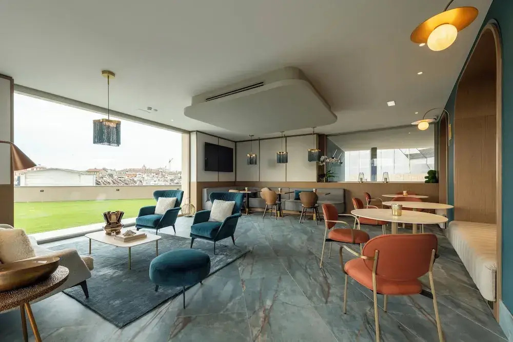 Visionair Suites & SPA-Room Only e Honesty Bar