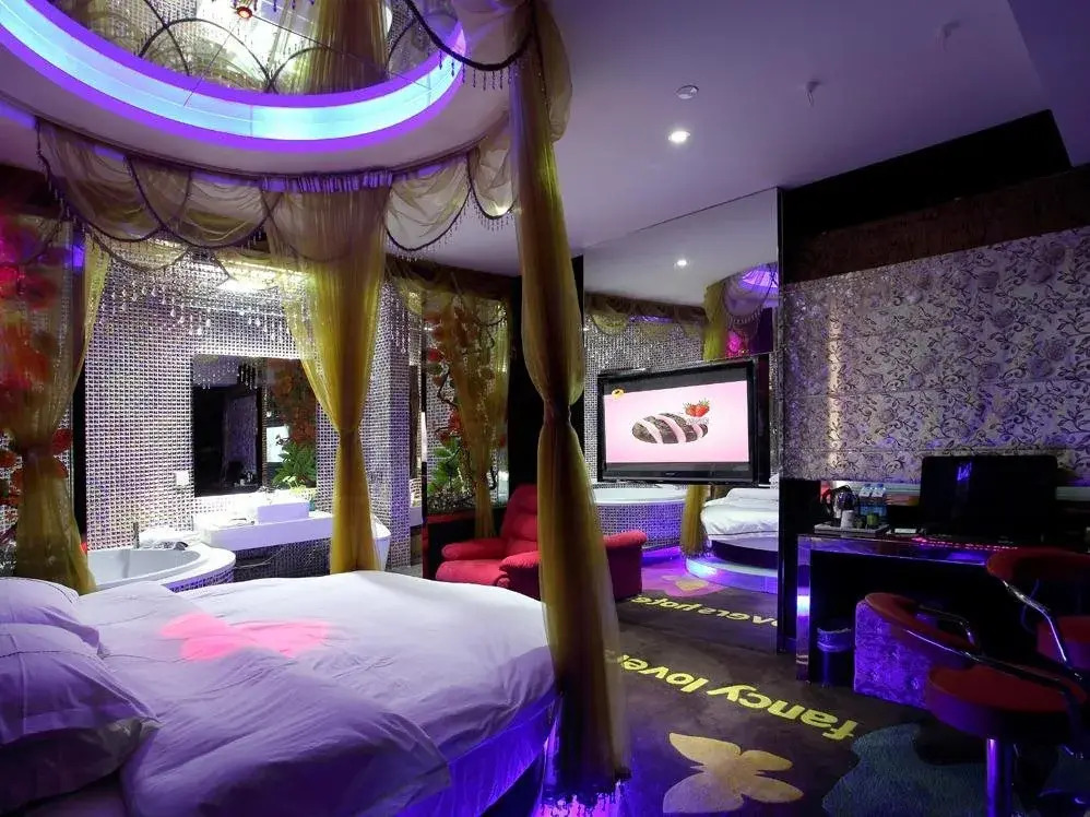 Hangzhou Fancy Lovers Hotel