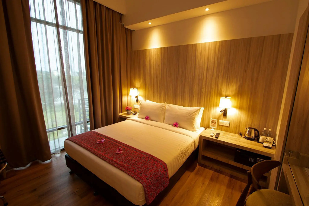 AZ Hotel & Serviced Apartments