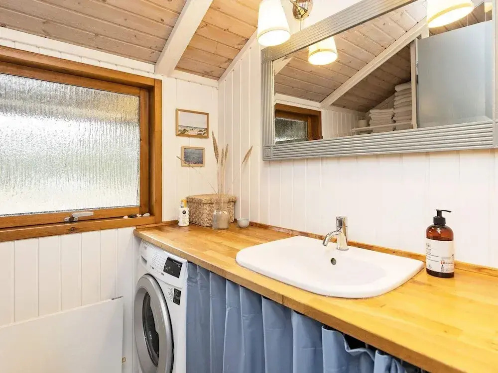 6 Person Holiday Home in Albaek