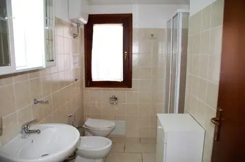 Renato Apartments