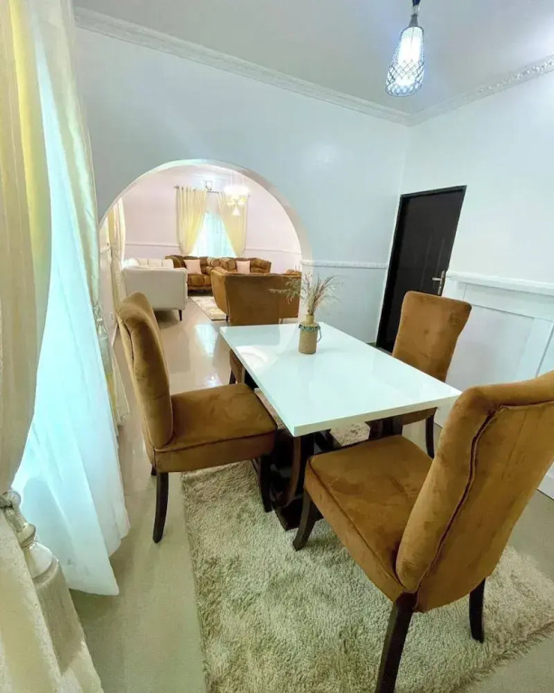 Light Ville Apartment and Suites