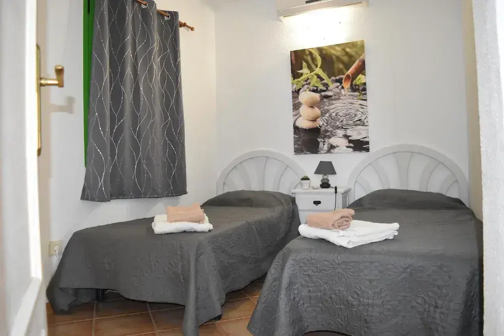 Les Cactus Remarkable 7 bed Villa - Private Pool