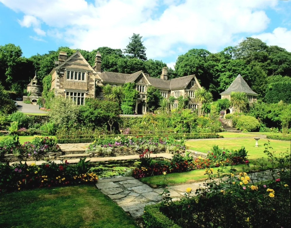 Lewtrenchard Manor