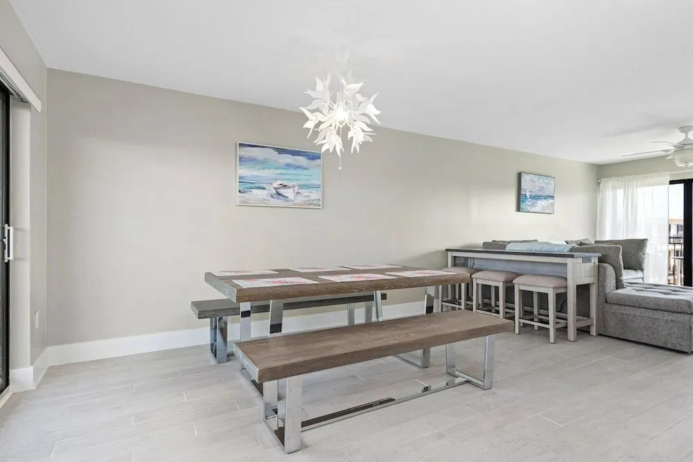 Ocean House 311 by Distinctive Beach Rentals