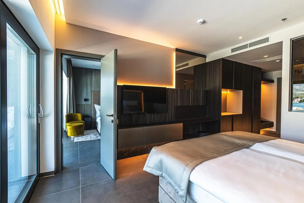 Marinus Beach Hotel