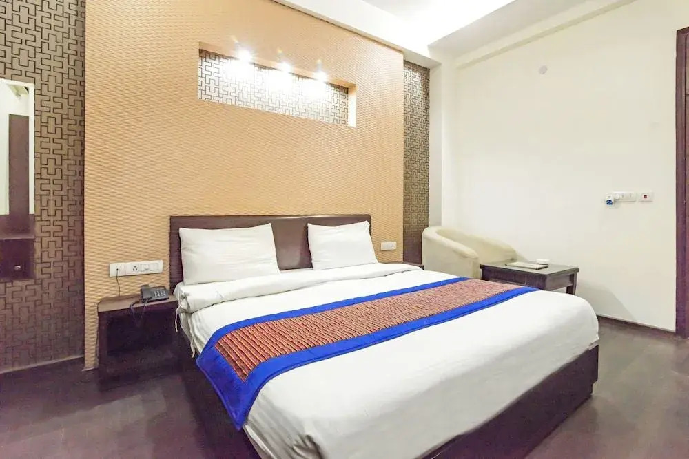 Royal Residence Huda City Centre