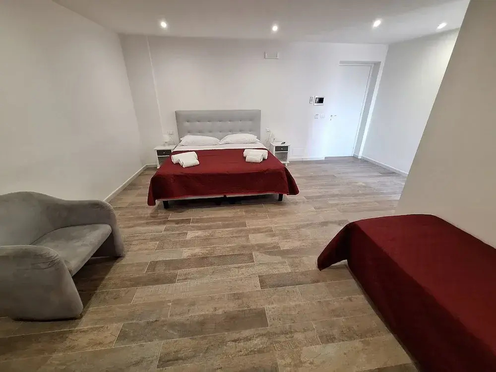 Room-triple Double Room