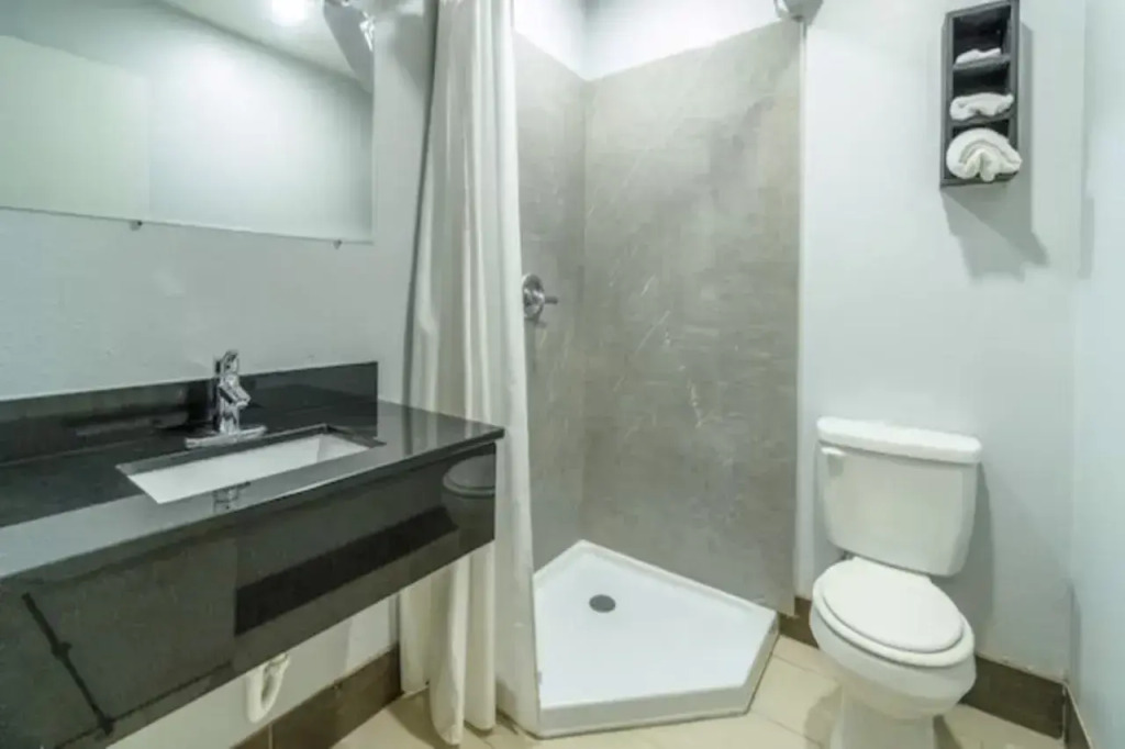 Xpress Inn & Extended Stays