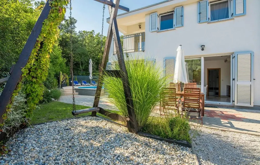 Amazing Home in Kornic With Outdoor Swimming Pool, Wifi and 6 Bedrooms