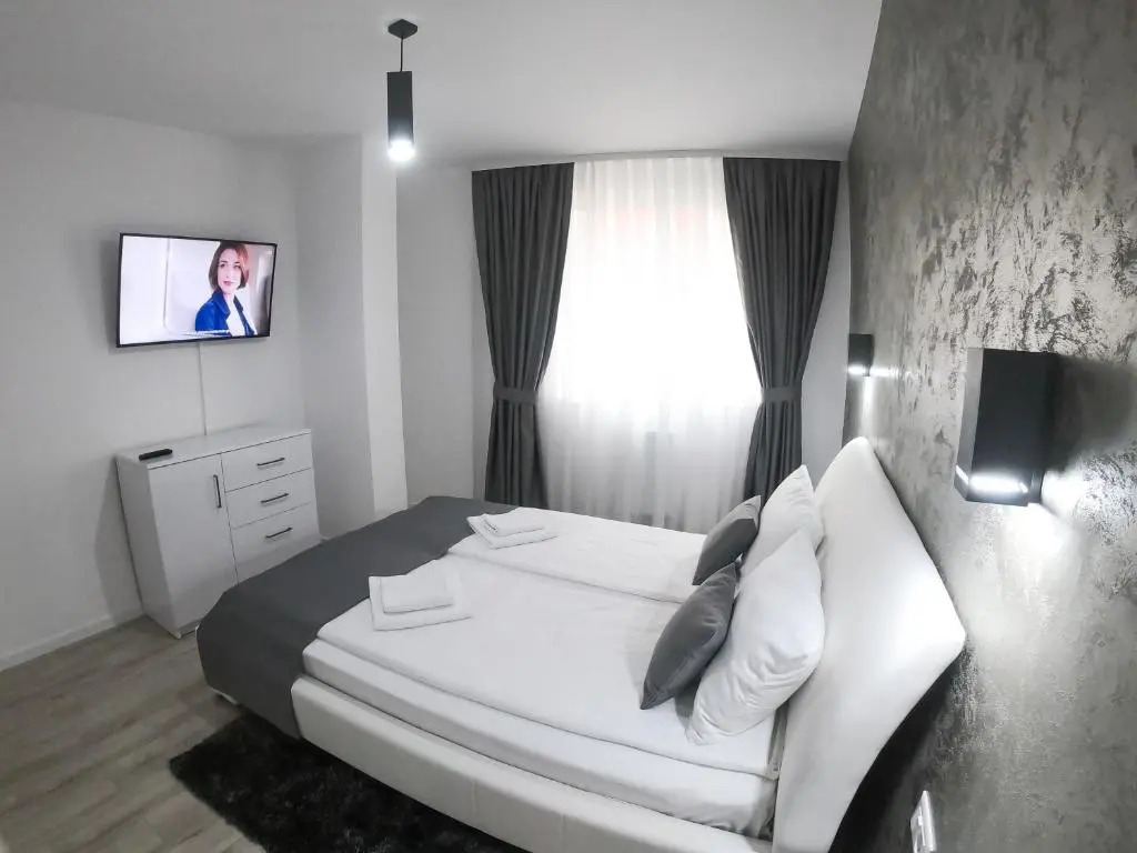 Central modern residence in Oradea