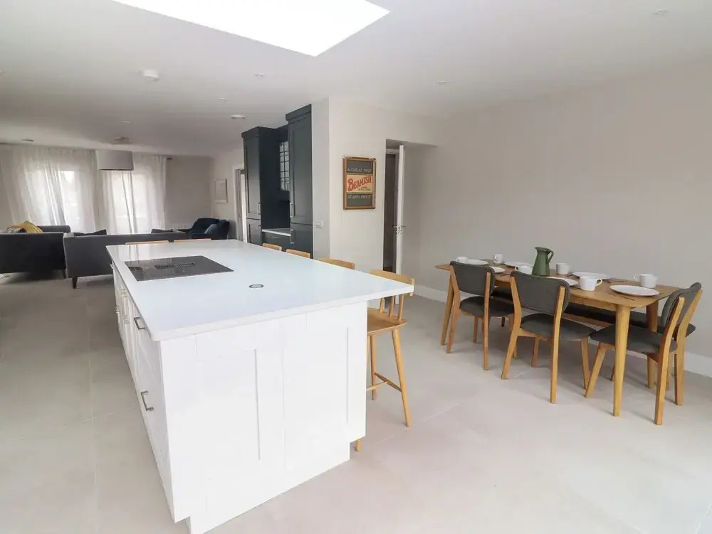 19A Lighthouse Village