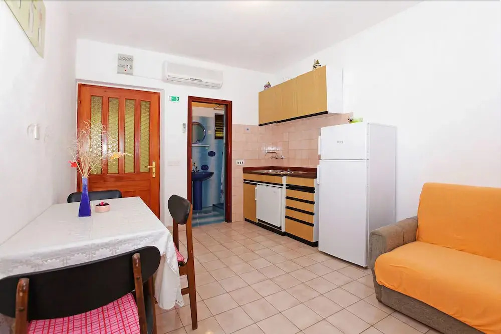 Apartments Biserka