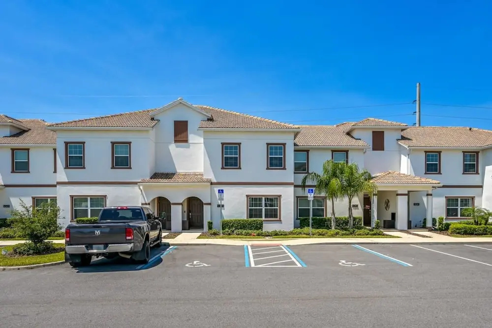 Relax in Style at this Spacious 4-Bedroom Villa