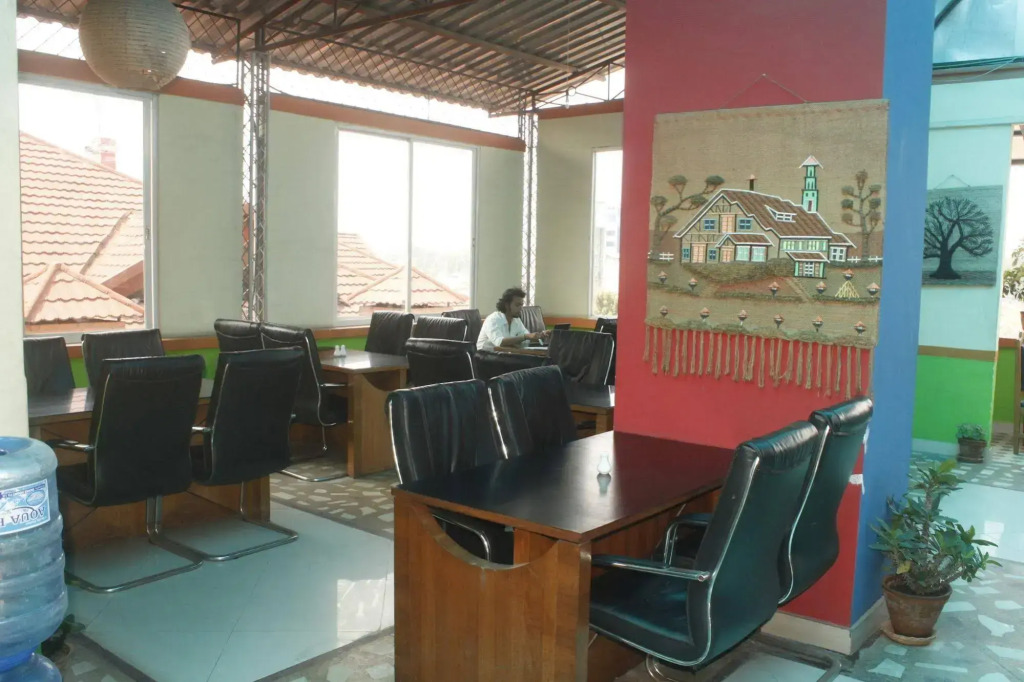 Palagya Hotel & Restaurant