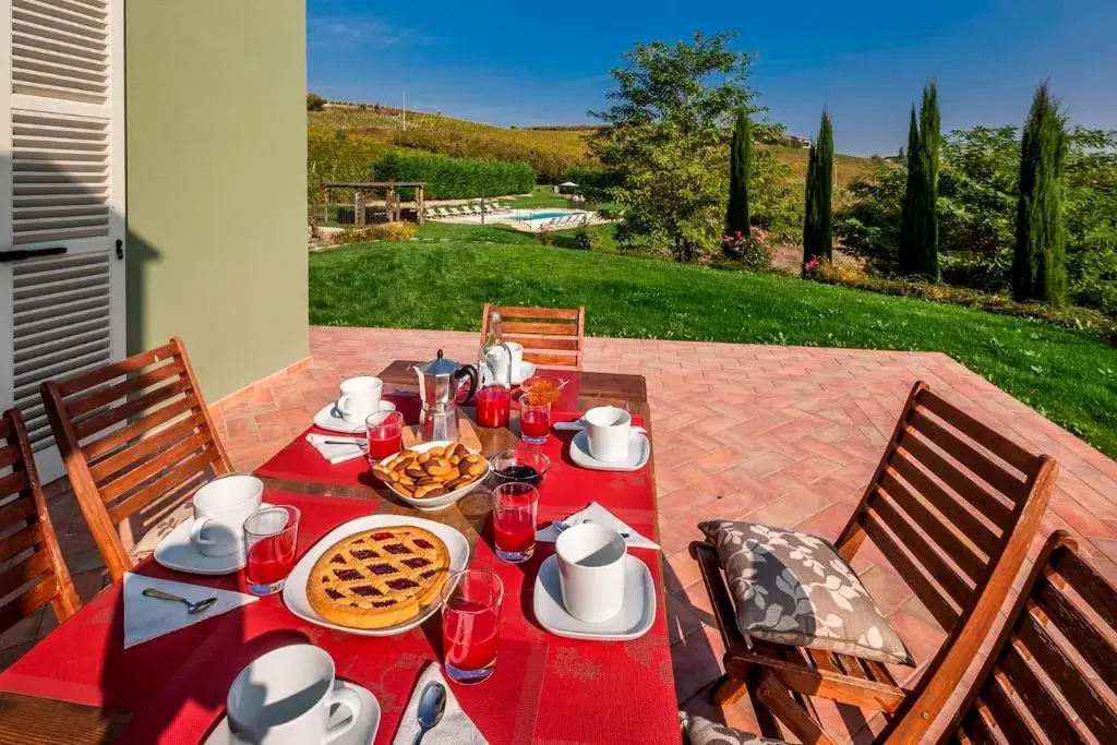 Casale Dell'acero Rosso 10, Emma Villas
