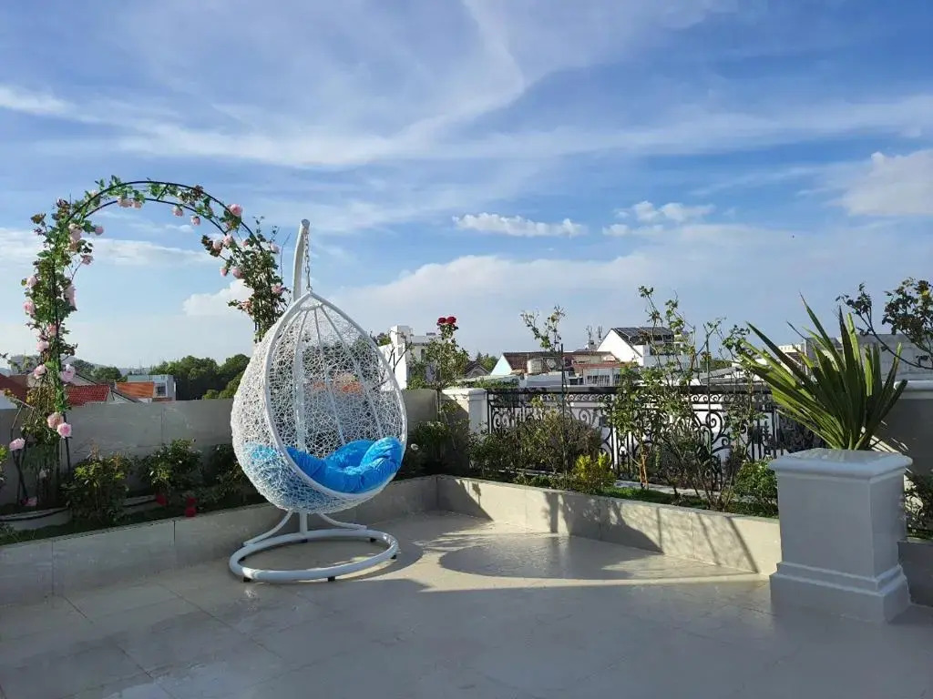 Villa 8PN Nguyễn Hữu Tiến
