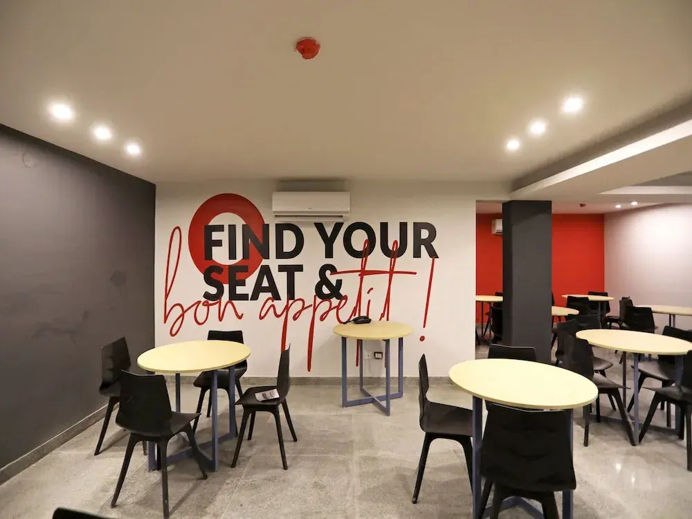 Palam Vihar By OYO Rooms