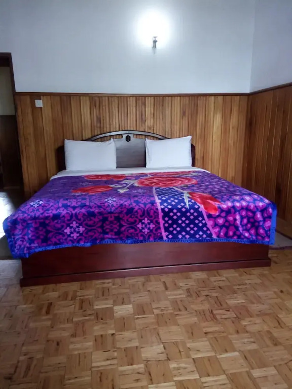 Royal Garden Hotel