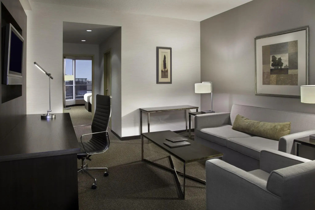 Hilton Suites Toronto-Markham Conference Centre & Spa