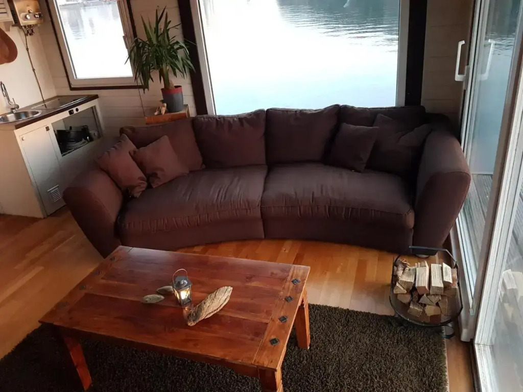 Hausboot mit Hottub in Berlin