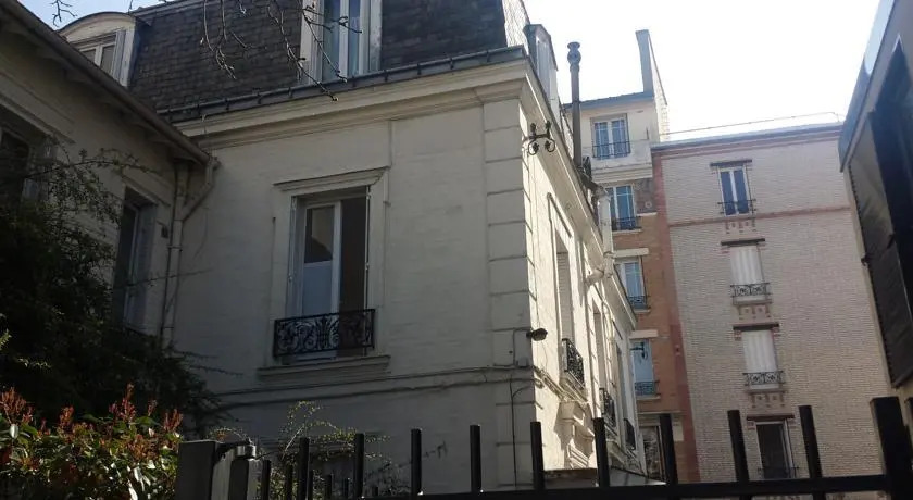 Le Petit Mansart